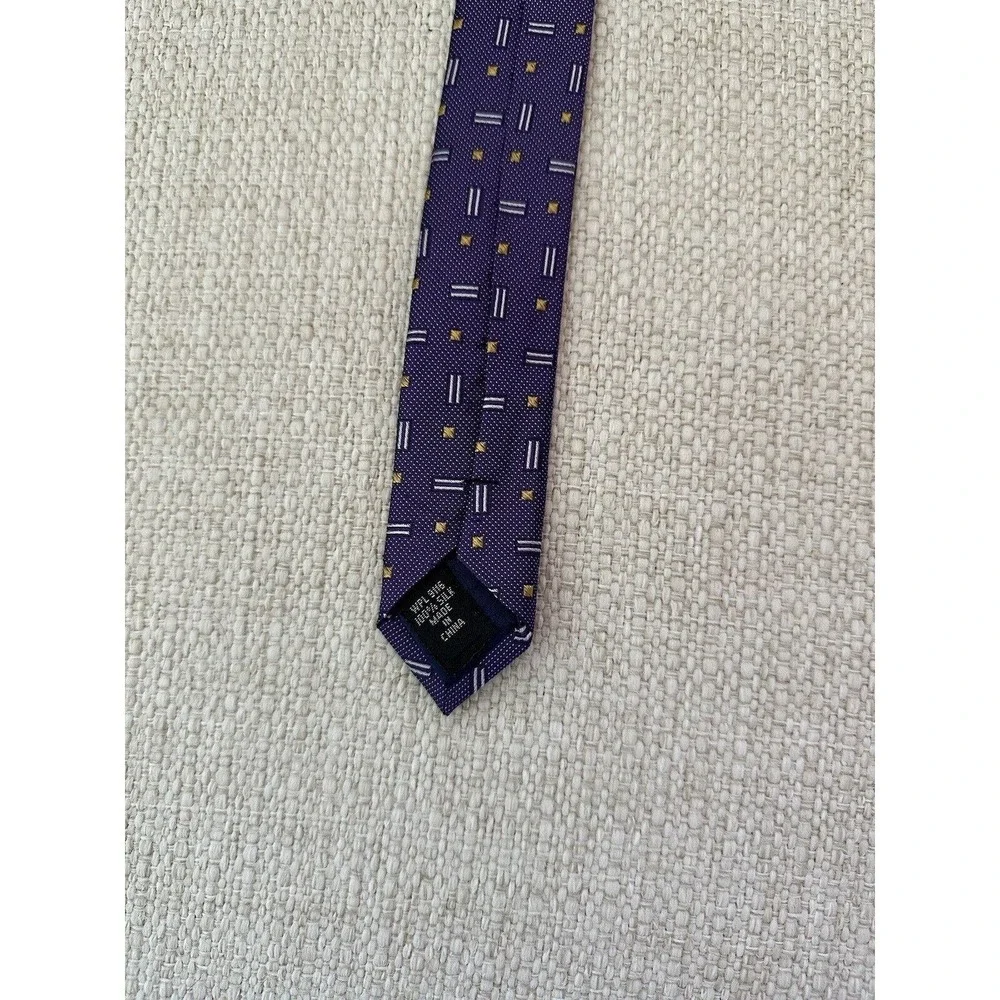 Grant Thomas Men's Tie‎ - 100% Silk - Purple Squares - 60